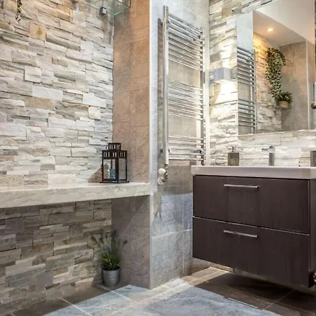 Apartment The 150 - Homkeey Rom